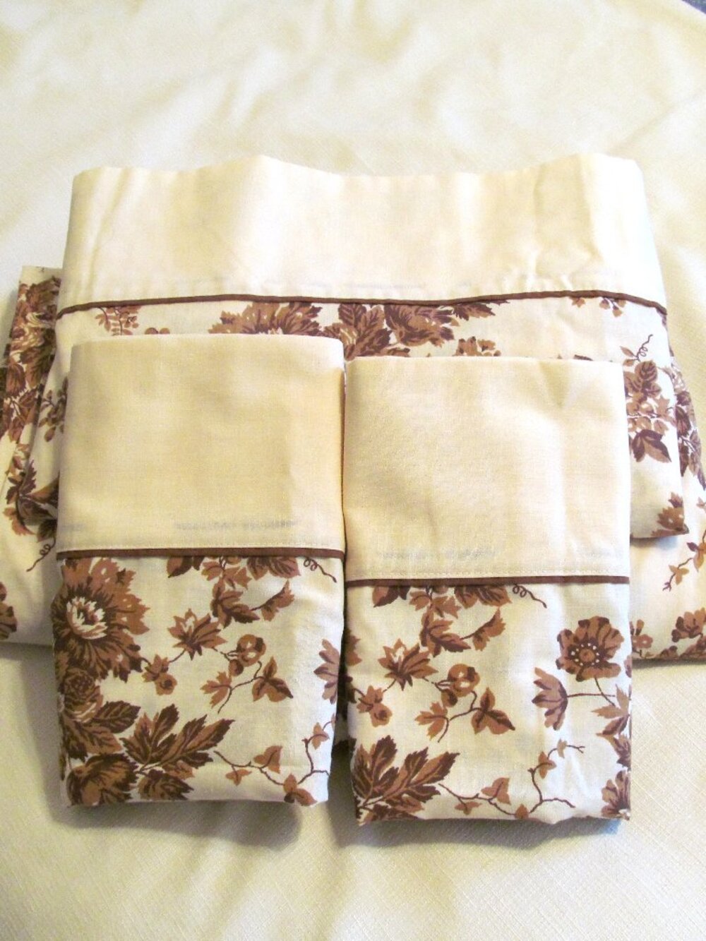Vintage WABASSO queen sheet set